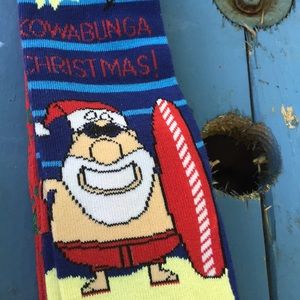 NWT Basic Resources Christmas Surfer 2 Pack Socks